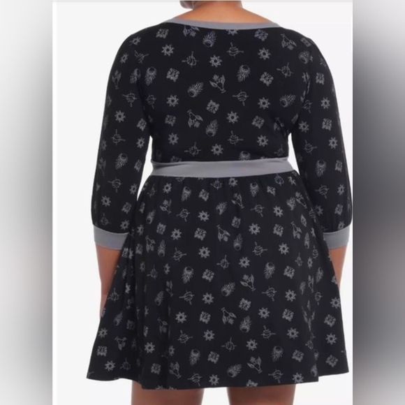 NEW Hot Topic Black & Gray Shadow & Bone Whimsigoth Gothic Dark Dress Size XL - Picture 2 of 7